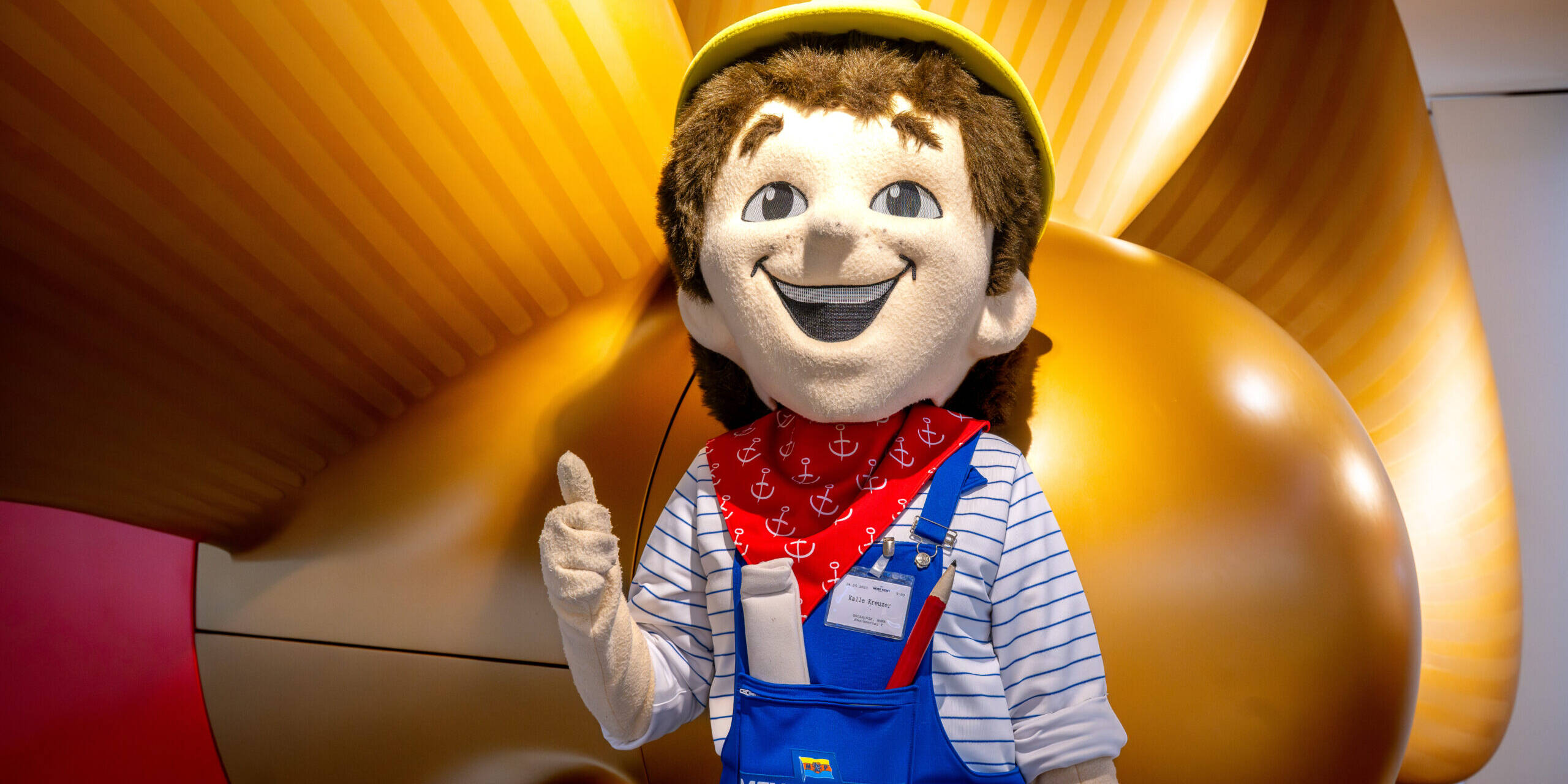 Das Maskottchen des Besucherzentrum MEYER WERFT: Kalle Kreuzer. Foto: Papenburg Marketing GmbH