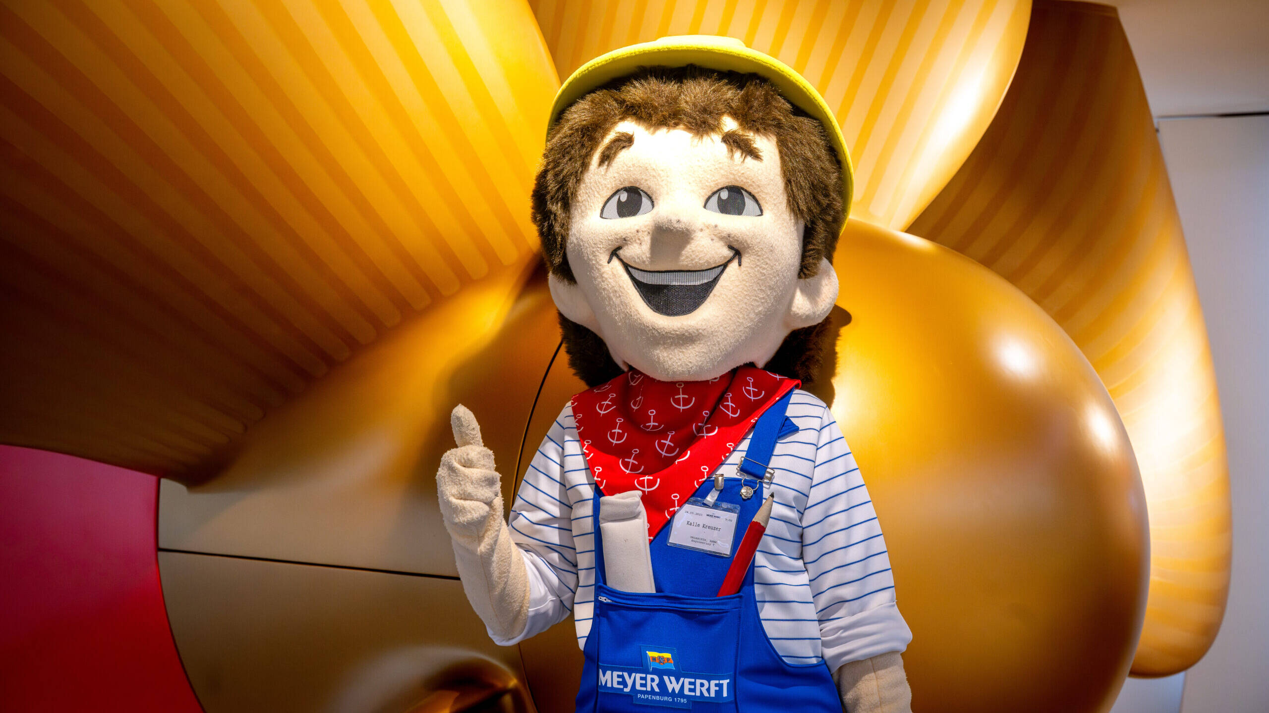 Das Maskottchen des Besucherzentrum MEYER WERFT: Kalle Kreuzer. Foto: Papenburg Marketing GmbH